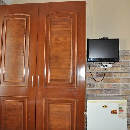 Red Rose Hotel 4*